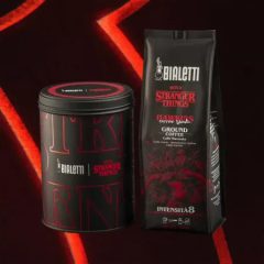 BIALETTI STRANGER THINGS ŐRÖLT KÁVÉ 250G FÉMDOBOZBAN