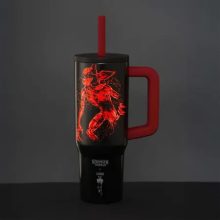 BIALETTI STRANGER THINGS - FÜLES TUMBLER SZÍVÓSZÁLLAL 900ML (STRTH01A)